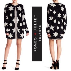 Romeo & Juliet Couture – Geometric Star Cardigan